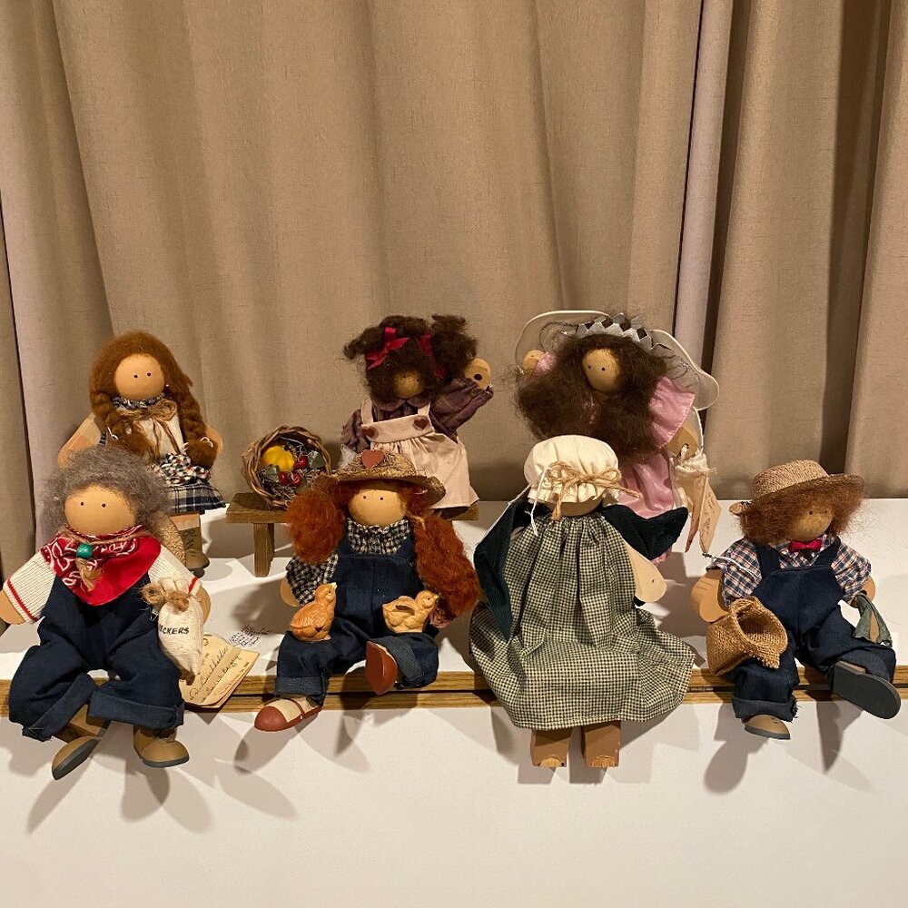 Lizzie‎ High Vintage Wooden Dolls Set of 7 w/ Benches 1980s Collectible